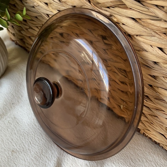 Vintage Pyrex Amber Brown V1.5C Lid 1 1/2 Qt Size - Picture 2 of 8